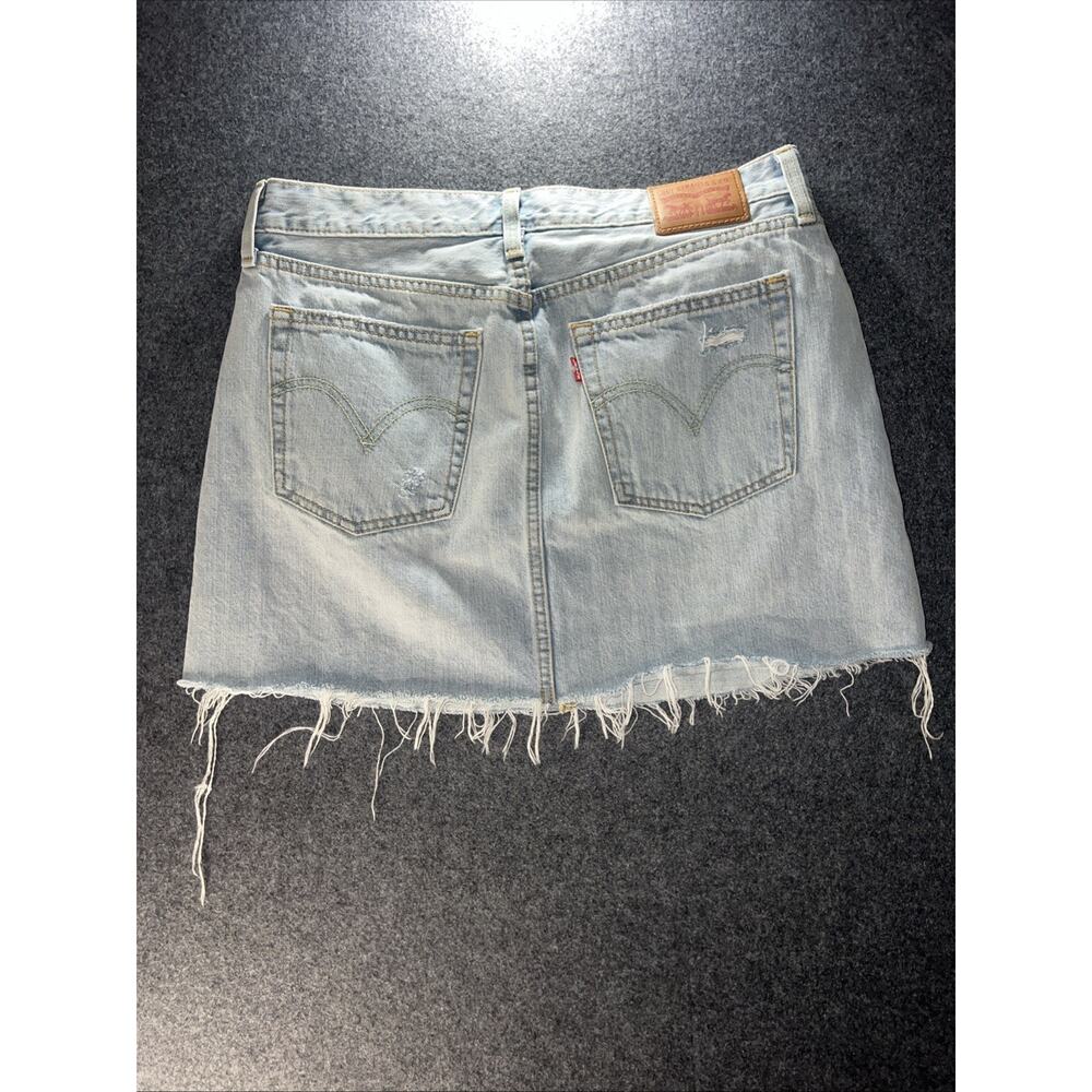Levis Skirt Womens 31 Blue A Line Mini Light Wash Distressed Zip Fly Denim - Picture 2 of 11